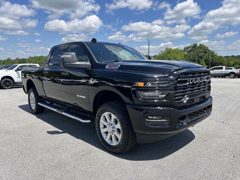 New 2026 RAM 2500 Big Horn AWD/4WD image 4