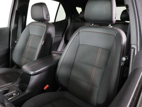 Used 2022 Chevrolet Equinox RS w/ LPO, Floor Liner Package image 11