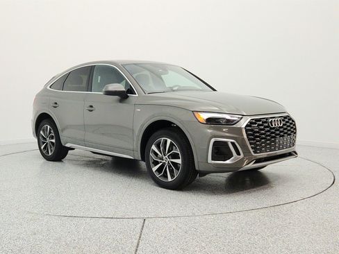Used 2023 Audi Q5 2.0T Premium Plus w/ Premium Plus Package AWD/4WD image 3