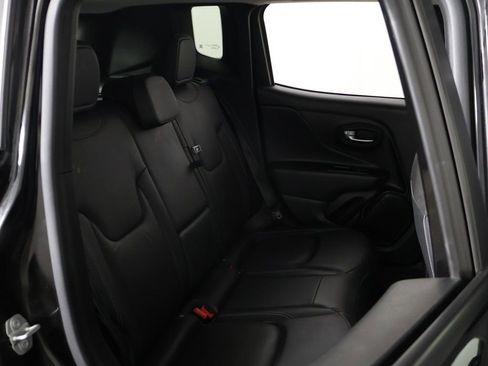 Used 2022 Jeep Renegade Limited image 29