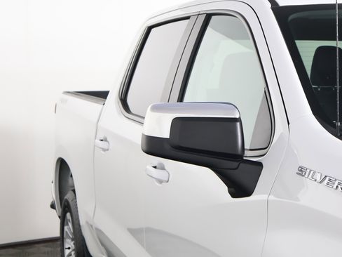 Used 2025 Chevrolet Silverado 1500 LT AWD/4WD image 14