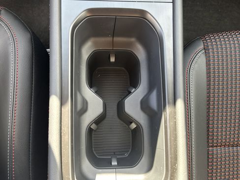 New 2026 Nissan Kicks SR image 17