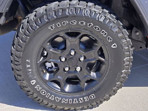 Used 2023 Jeep Wrangler Unlimited w/ Safety Group image 10