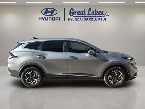 Used 2023 Kia Sportage LX image 6