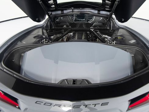 Used 2025 Chevrolet Corvette Stingray Coupe w/ 1LT RWD image 45