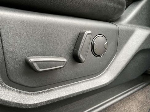 Used 2020 Ford F150 Lariat image 17