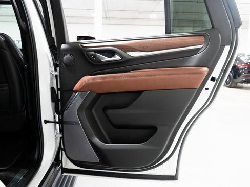 Used 2024 GMC Yukon Denali Ultimate image 34