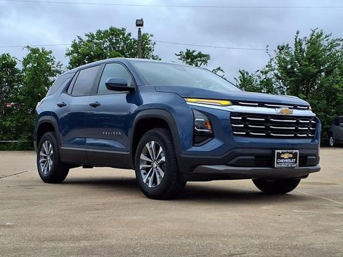 Used 2026 Chevrolet Equinox LT image 3