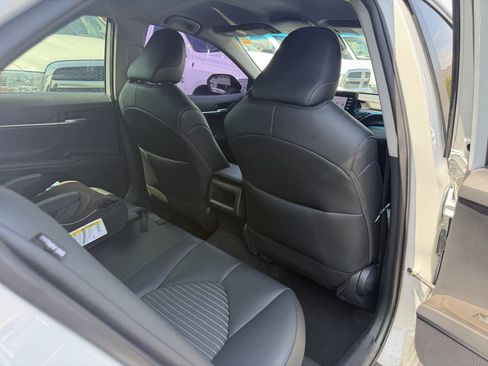 Used 2023 Toyota Camry LE FWD image 10