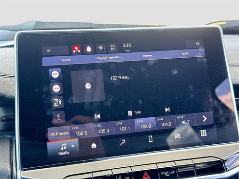 Used 2025 Jeep Compass Trailhawk image 14