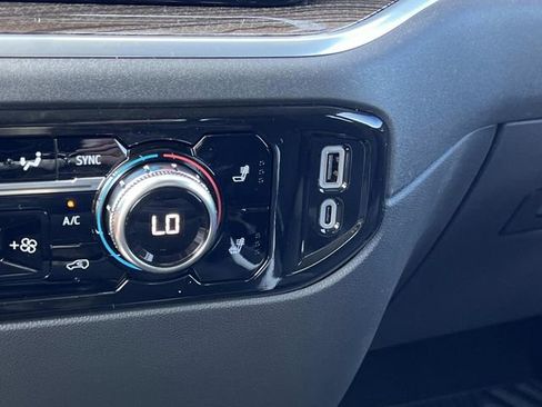 New 2026 GMC Sierra 1500 Elevation image 22