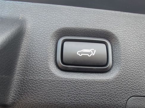 Used 2020 Hyundai Santa Fe Limited AWD/4WD image 15