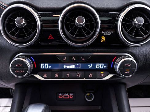 Used 2023 Nissan Sentra SR w/ SR Premium Package image 23