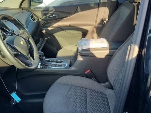 Used 2024 Chevrolet Equinox LT w/ LPO, Floor Liner Package FWD image 8