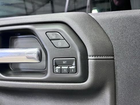 Used 2023 GMC Sierra 3500 Denali AWD/4WD image 26