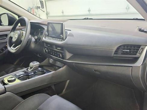 Used 2023 Nissan Rogue S AWD/4WD image 22