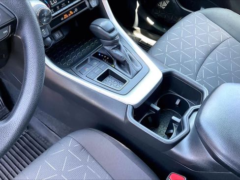 Used 2024 Toyota RAV4 XLE FWD image 16