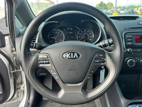 Used 2018 Kia Forte LX FWD image 17