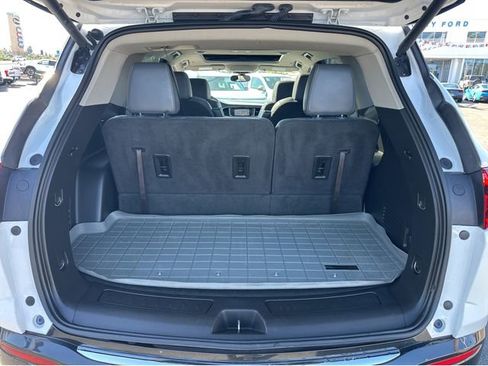 Used 2019 Buick Enclave Essence image 19
