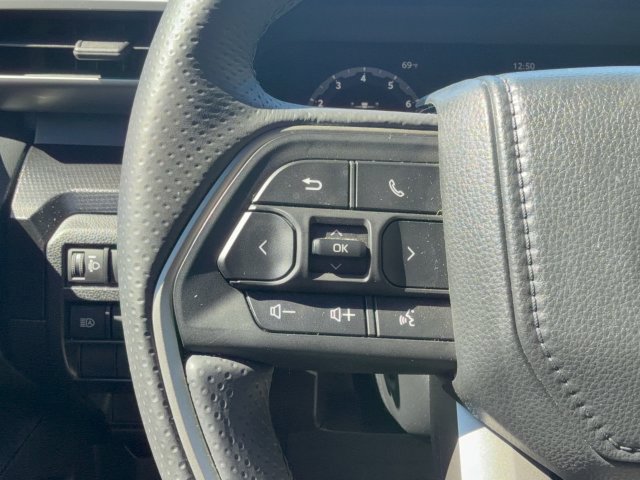 Used 2026 Toyota 4Runner Limited AWD/4WD image 17
