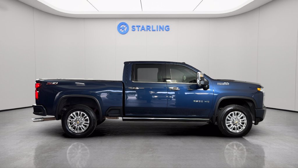 Used 2022 Chevrolet Silverado 2500 High Country w/ Technology Package AWD/4WD image 12
