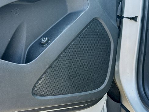 Used 2019 Chevrolet Equinox LT AWD/4WD image 23