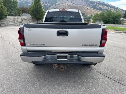 Used 2004 Chevrolet Silverado 2500 LS AWD/4WD image 7