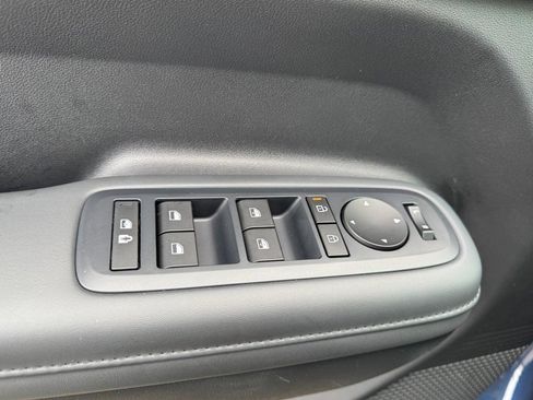 Certified 2025 Hyundai Santa Fe SEL image 16