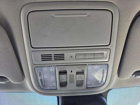 Used 2014 Honda Odyssey EX-L image 25