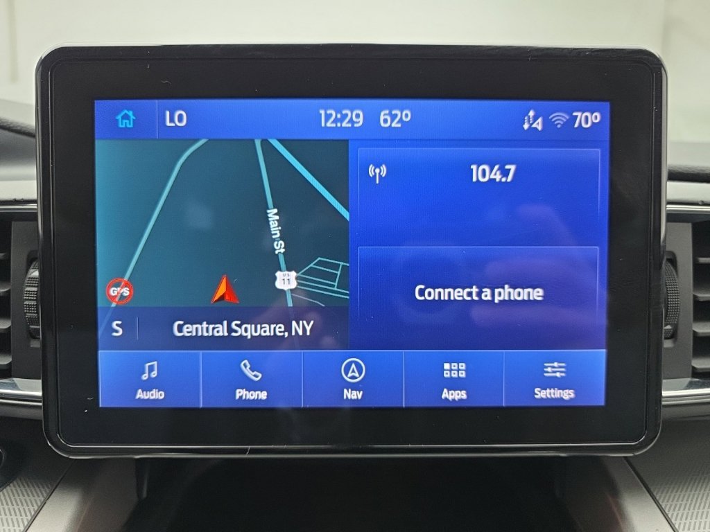 Used 2022 Ford Explorer XLT w/ Equipment Group 202A AWD/4WD image 32