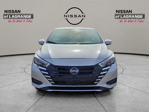 New 2025 Nissan Versa SV w/ Trunk Package image 2