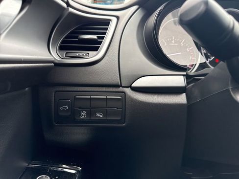 Used 2023 MAZDA CX-9 Touring image 22