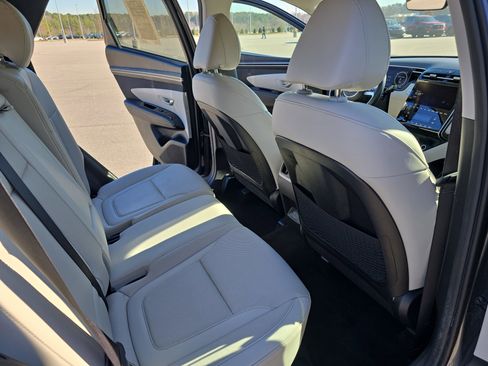 Used 2024 Hyundai Tucson Limited image 11