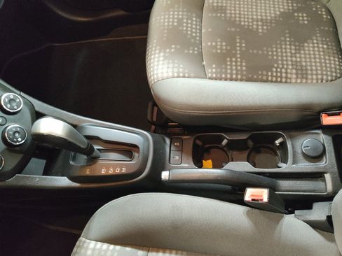 Used 2020 Chevrolet Sonic LT image 26