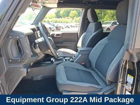 Used 2025 Ford Bronco Big Bend AWD/4WD image 2