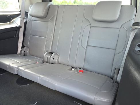 Used 2015 Chevrolet Tahoe LT RWD image 21