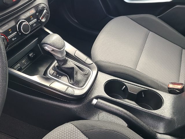 Used 2024 Kia Soul LX w/ LX Technology Package FWD image 21