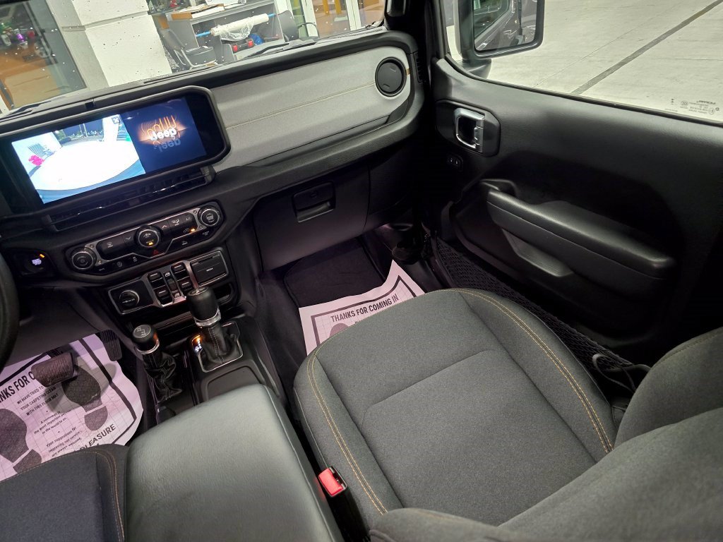 Used 2025 Jeep Wrangler Unlimited Sport AWD/4WD image 33