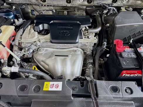 Used 2017 Toyota RAV4 XLE image 39