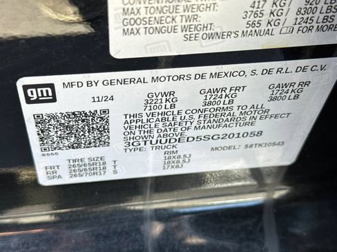Used 2025 GMC Sierra 1500 SLT AWD/4WD image 33
