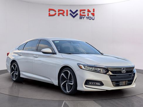 Used 2019 Honda Accord Sport image 7