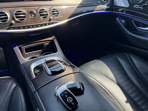 Used 2019 Mercedes-Benz S 560 Sedan image 26