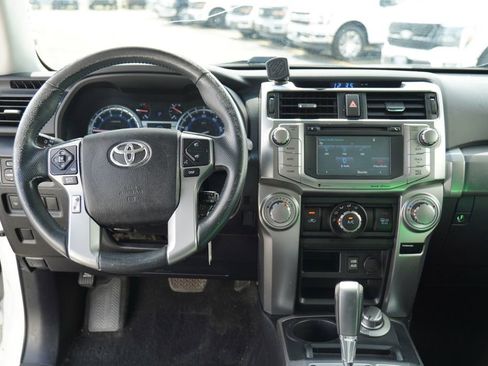 Used 2016 Toyota 4Runner SR5 image 11