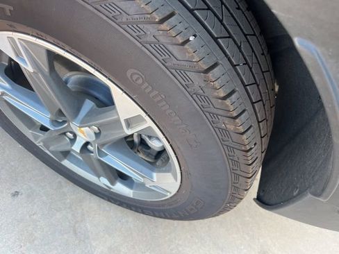 Used 2024 Chevrolet Blazer LT w/ Convenience Package FWD image 7