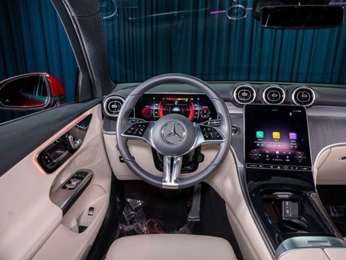 Certified 2026 Mercedes-Benz GLC 300 image 17