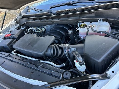 Used 2024 Cadillac Escalade ESV Premium Luxury image 63