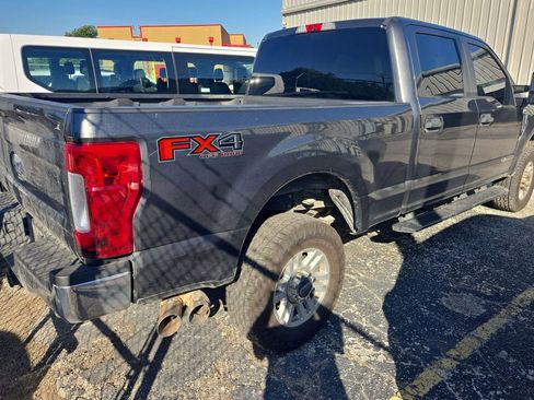 Used 2019 Ford F250 XL w/ STX Appearance Package AWD/4WD image 2