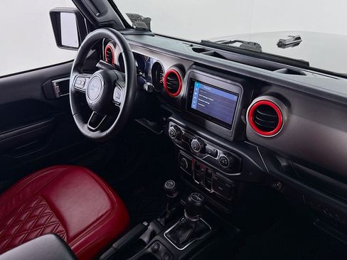 Used 2019 Jeep Wrangler Unlimited Sport S AWD/4WD image 17