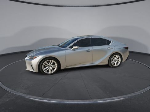 Used 2024 Lexus IS 300 w/ Comfort Package RWD image 5