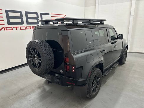 Used 2022 Land Rover Defender 110 X-Dynamic SE AWD/4WD image 5